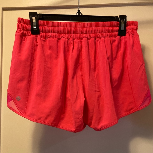 Lululemon Hotty Hot Short - Picture 2 of 9